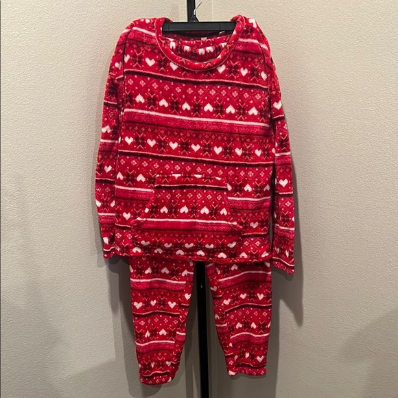 Cozy fuzzy Red Heart Pattern Pajamas - Picture 1 of 4